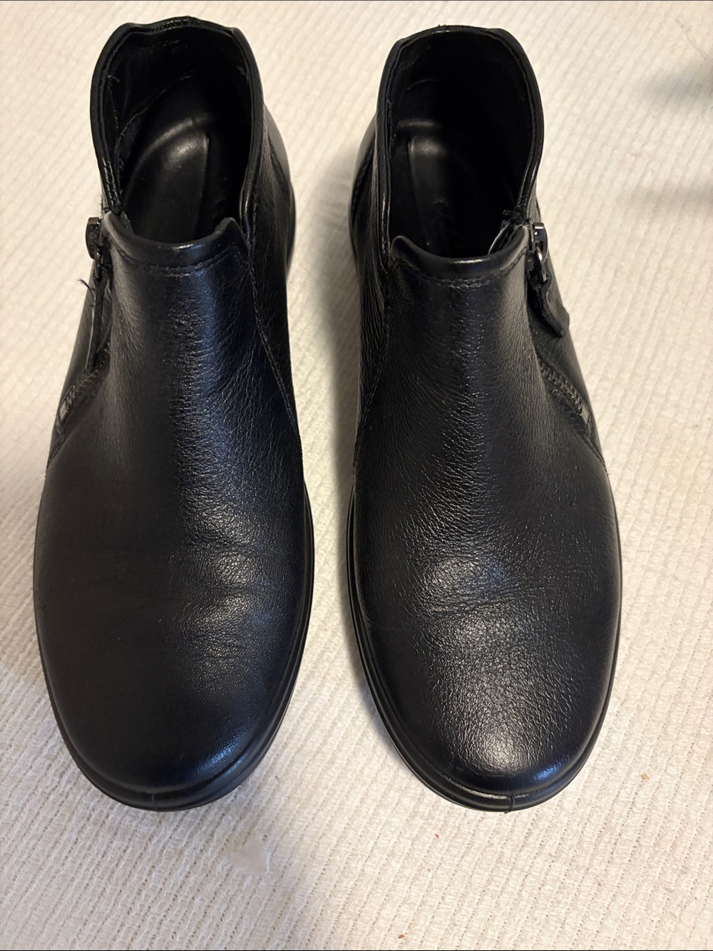 Women’s Black Leather Chukka Boots with Side Zip